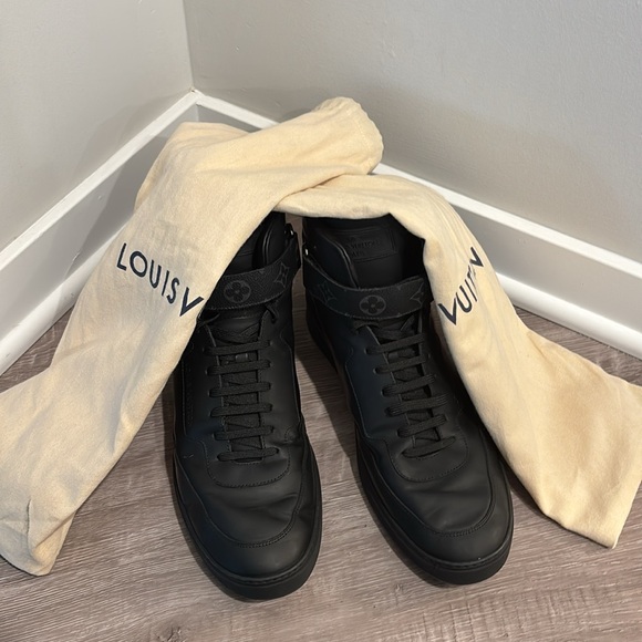 Men’s Louis Vuitton hightops Black Leather sz 11 sneaker - Picture 9 of 10